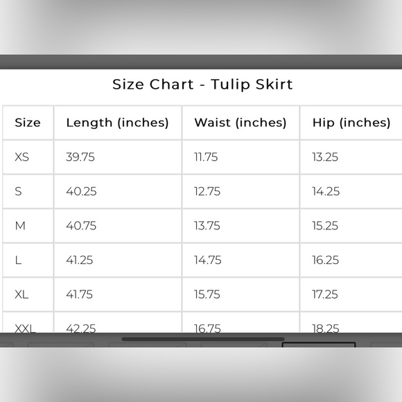 Heavy Manners Purple Flowers 💐 Tulip Skirt in Large - Picture 16 of 16